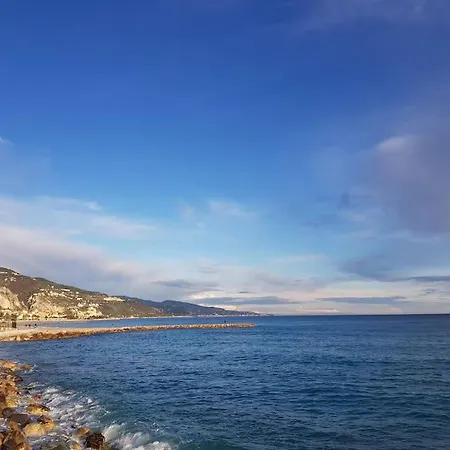Cosy Près Des Palaces Mentonnais Menton