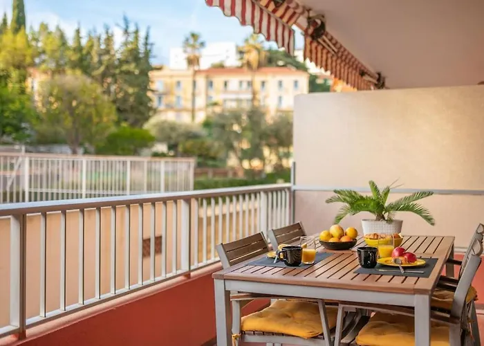 Cosy Pres Des Palaces Mentonnais Ментона