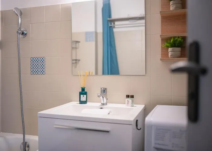 Cosy Pres Des Palaces Mentonnais Menton